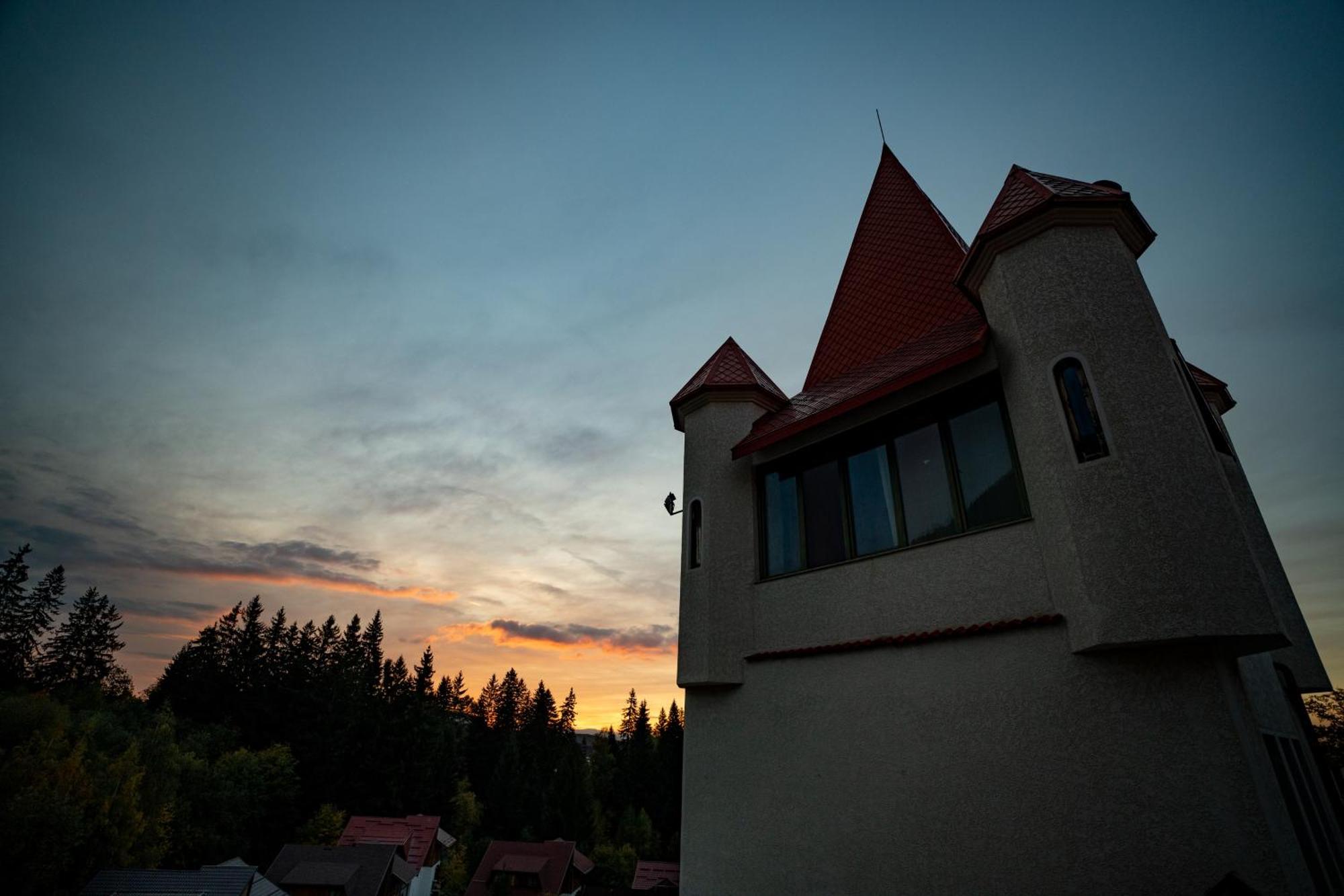 House Of Dracula Hotel Poiana Brașov Exterior foto