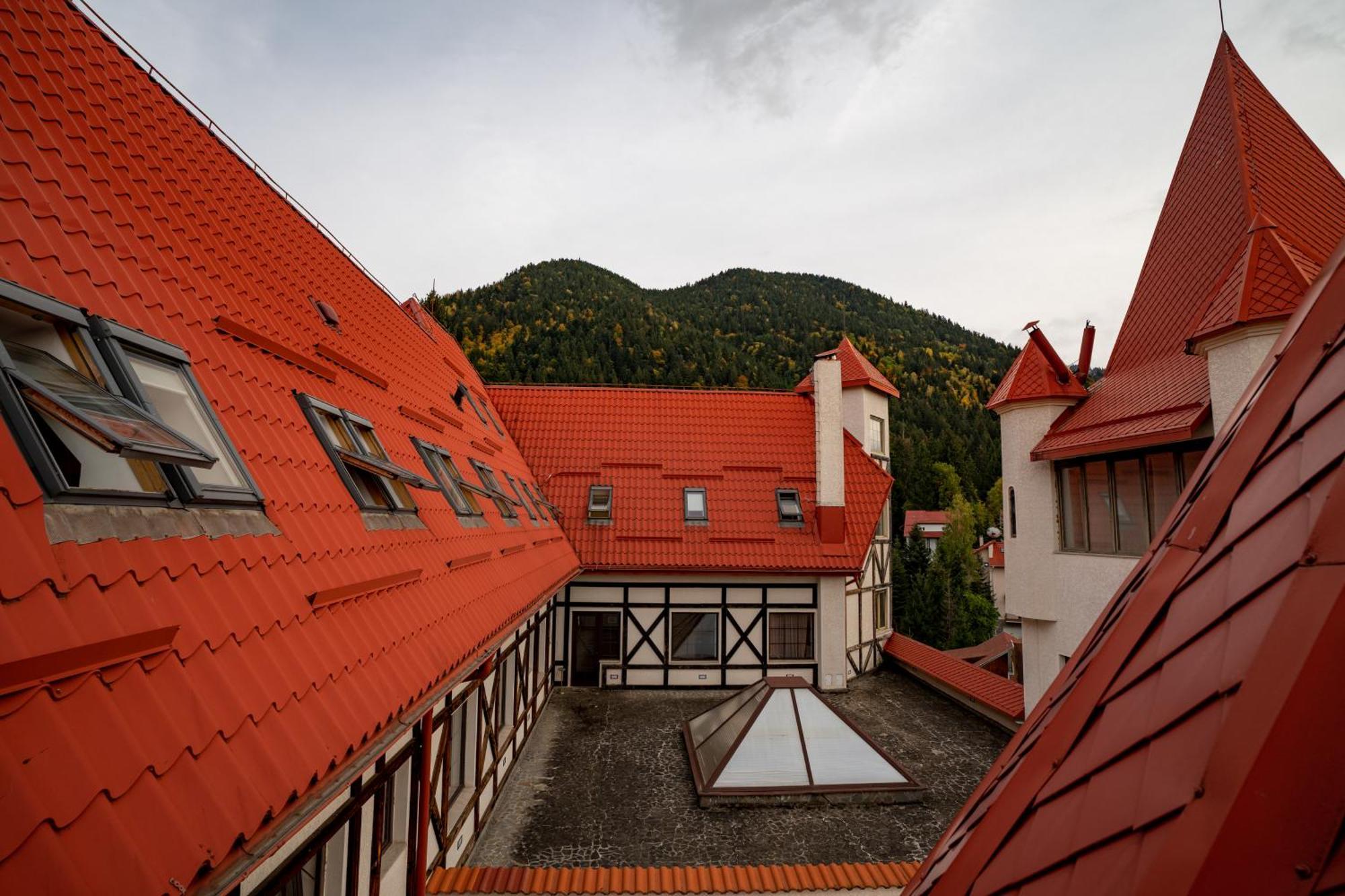 House Of Dracula Hotel Poiana Brașov Exterior foto